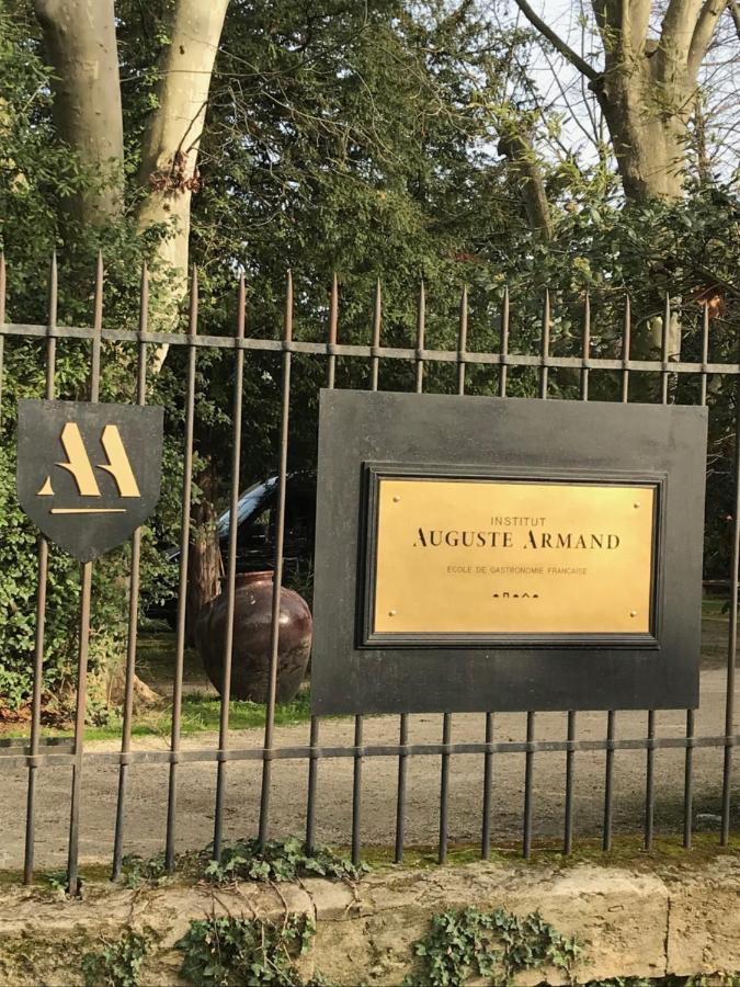 "Antre Nous" Au Coeur De Lunel Lunel  Luaran gambar